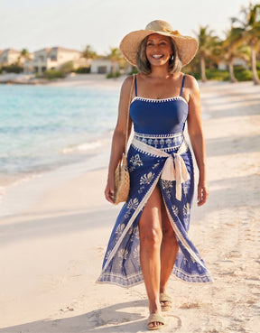 Conjunto Luxo Maiô + Saia Marcely