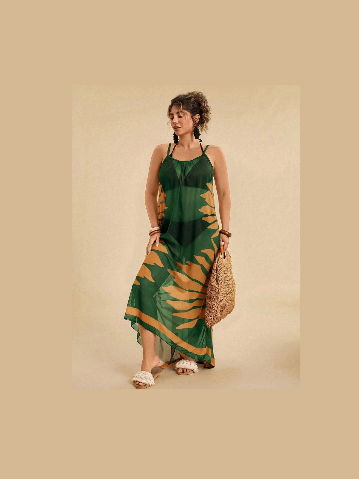 Saída de Praia Plus Size Yasmin