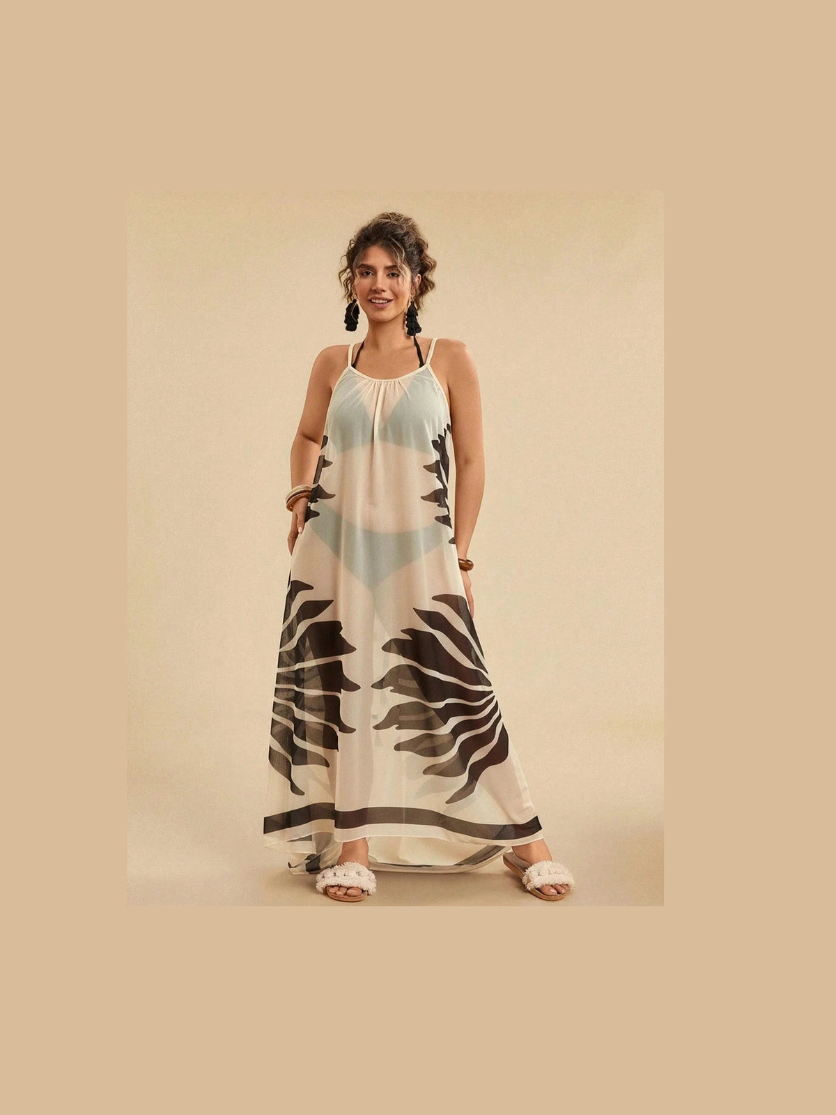 Saída de Praia Plus Size Yasmin