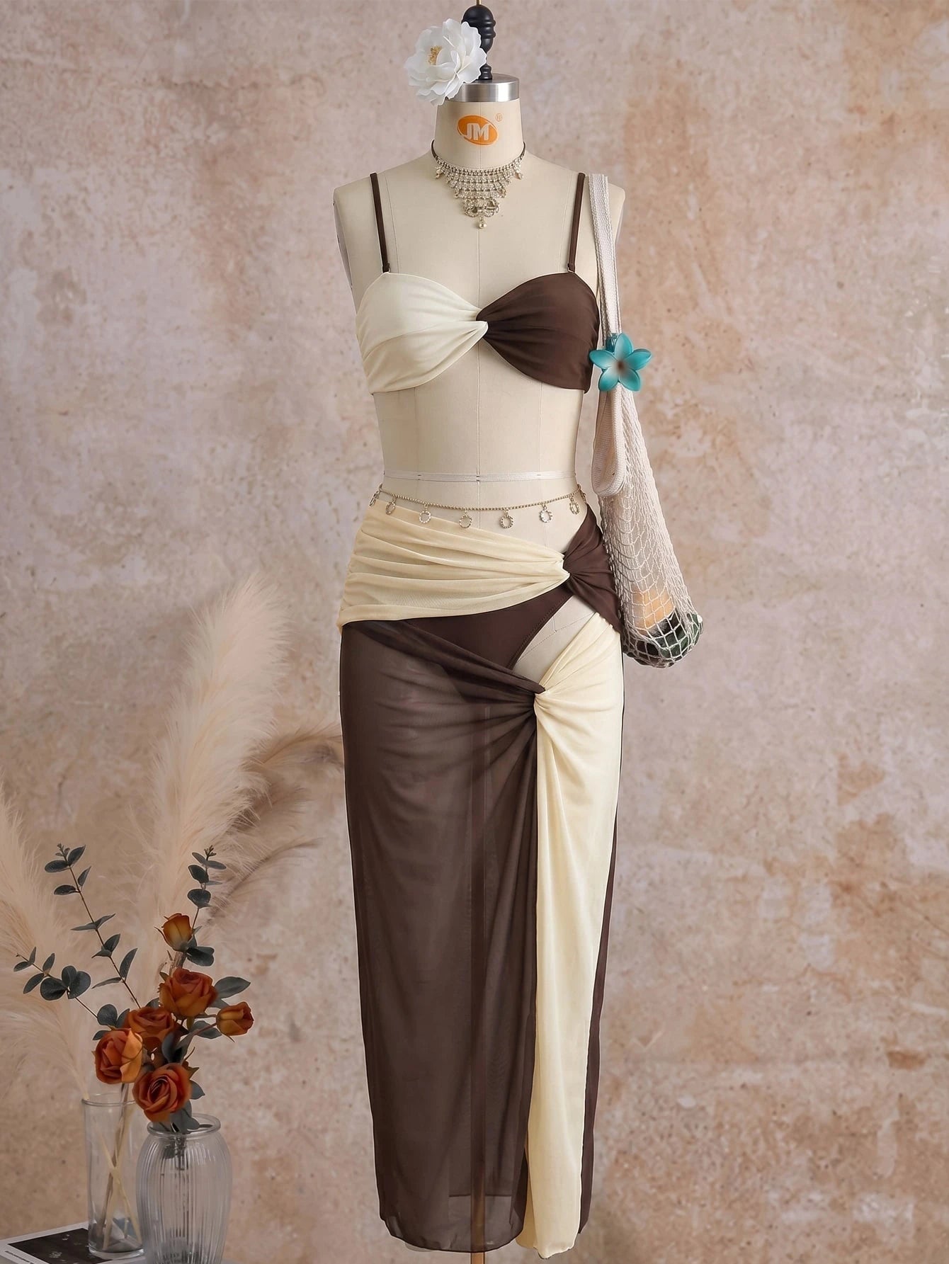 Conjunto Luxo Biquíni + Saia Tamires